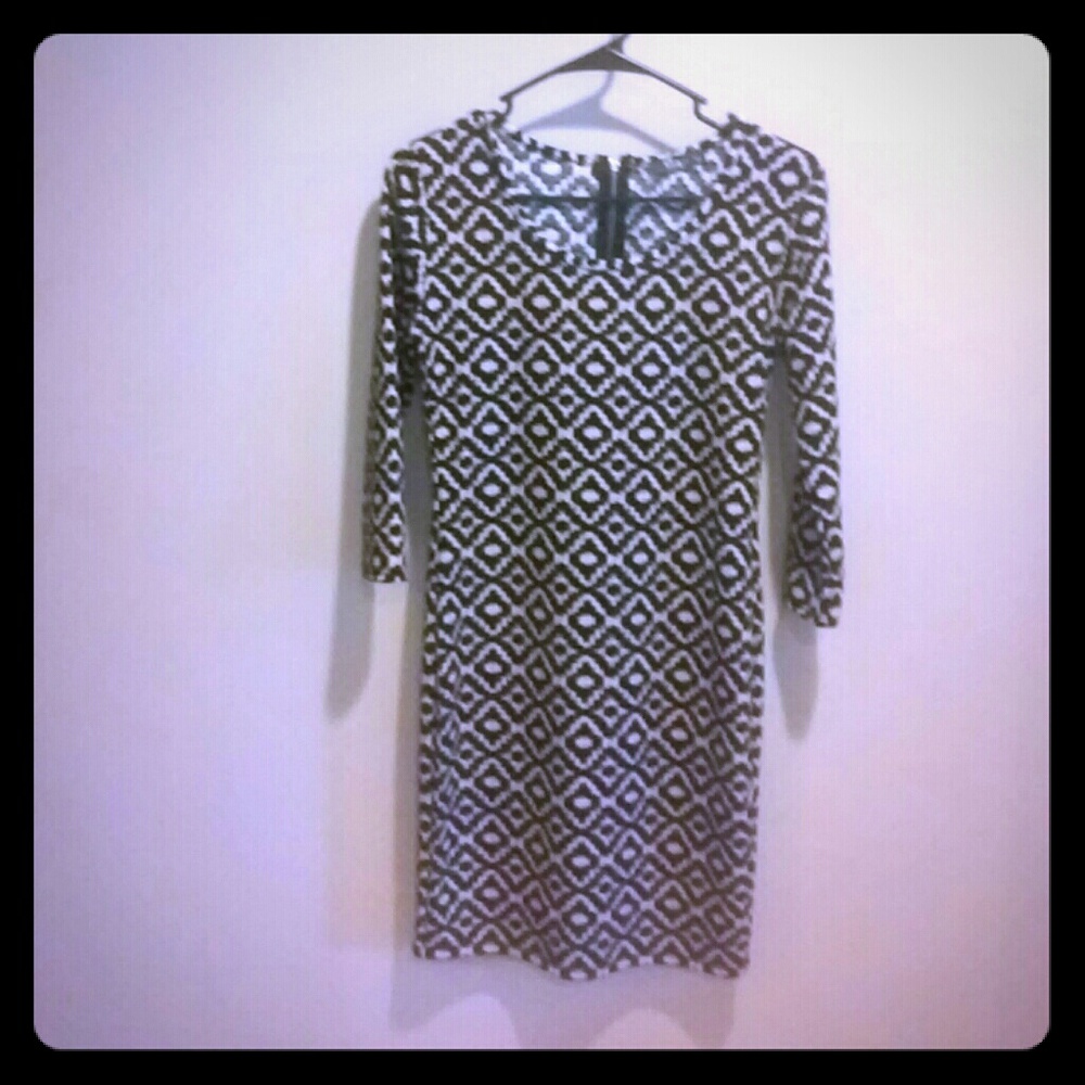 Stretch,  fitted print dress